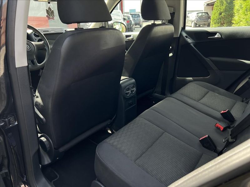 Volkswagen Tiguan 1,4 Tsi trend&Fun - fotka 14 z 28