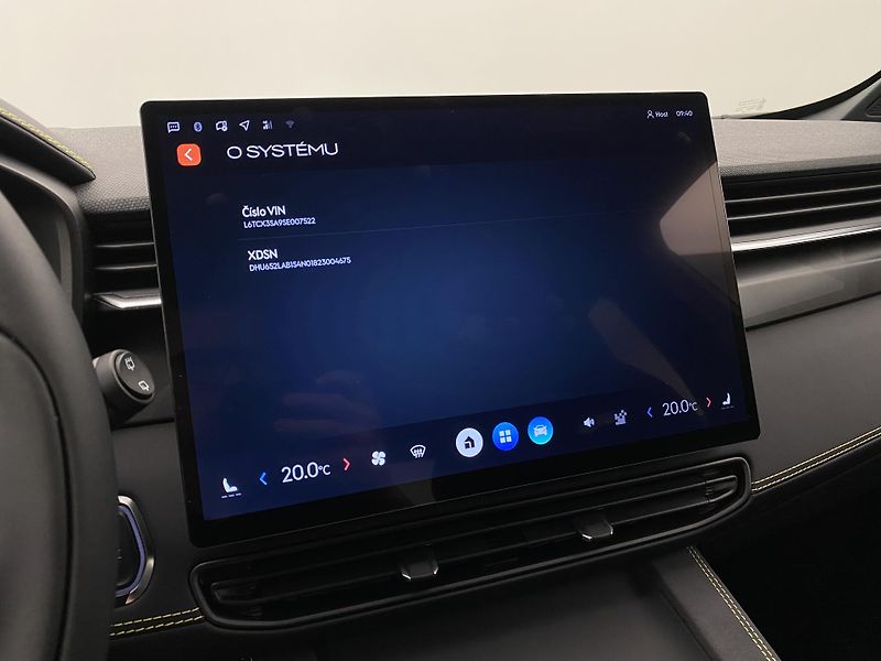 Lynk & Co 01 CORE PHEV AUT CZ 1.maj - fotka 68 z 72