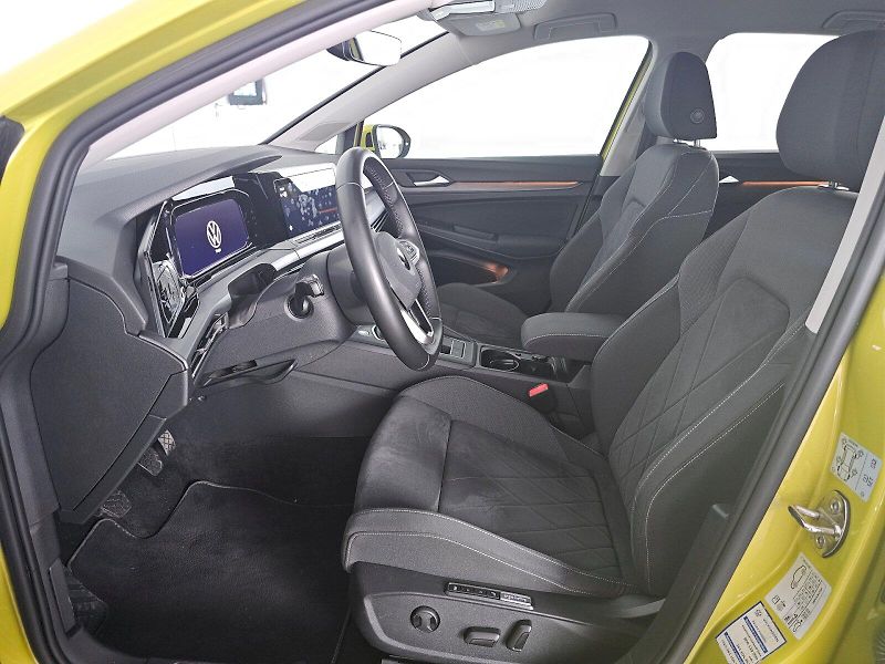Volkswagen Golf (2021) 1,5 TSI EVO 150K STYLE - fotka 6 z 39