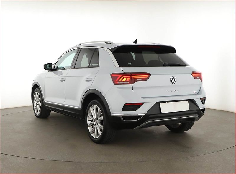 Volkswagen T-Roc (2018) 2.0 TDI 4Motion, 4X4, Automat - fotka 4 z 21