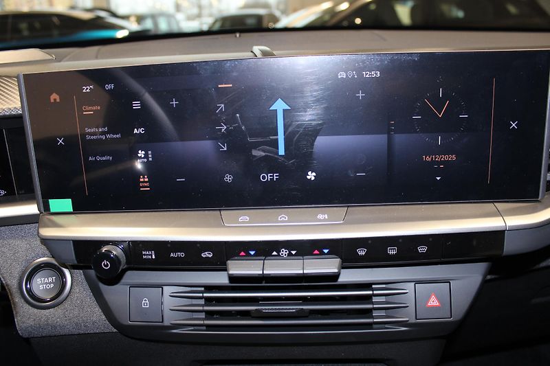 Opel Grandland (2025) GS Hybrid 1.2 TURBO 107kW - fotka 12 z 17