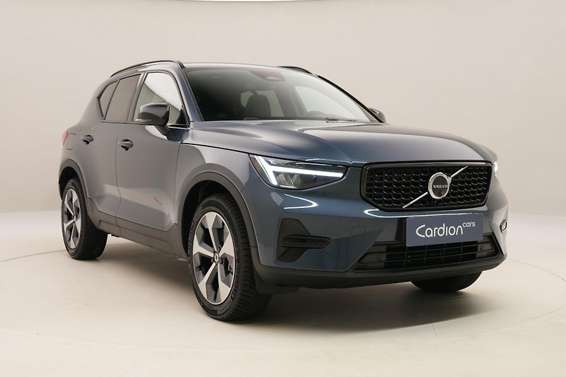 Volvo XC40 (2026) B3 AUT DARK ULTRA  - fotka 14 z 61