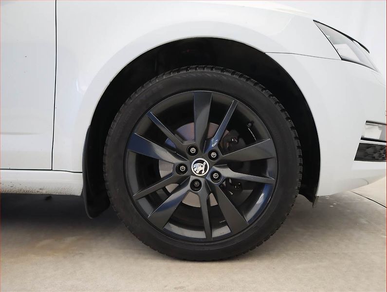 Škoda Octavia (2018) Elegance 1.5 TSI, Automat - fotka 15 z 21