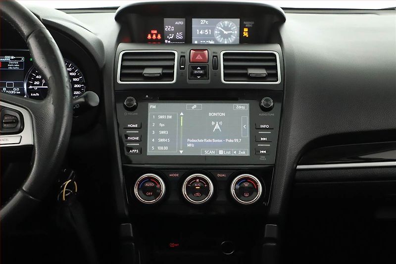 Subaru Forester (2016) 2.0 d, 4X4, Bi-Xenony - fotka 11 z 20