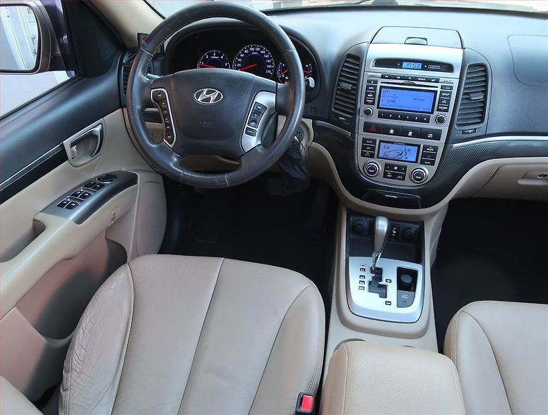 Hyundai Santa Fe (2010) 2.2 CRDi, 4X4, Automat - fotka 7 z 14