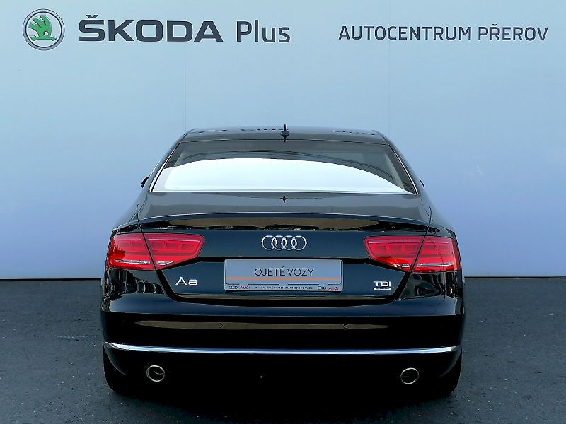 Audi A8 (2010) 4,2 V8 Quattro TOP - fotka 22 z 25