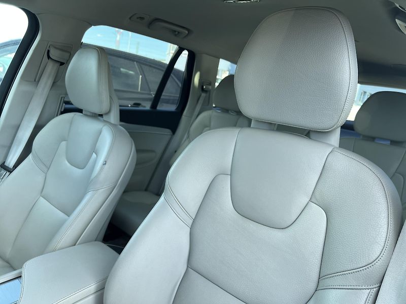 Volvo XC90 2.0 D5 DRIVE-E 4x4 PŮVOD ČR - fotka 10 z 56
