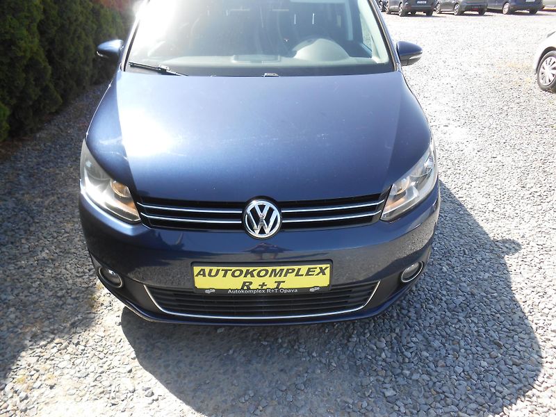Volkswagen Touran 1.6TDi, NAVI,7Míst!!! - fotka 37 z 43