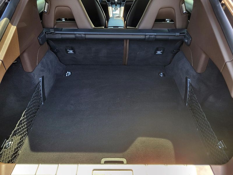 Porsche Panamera Diesel 3.0 V6 221kW - fotka 39 z 45