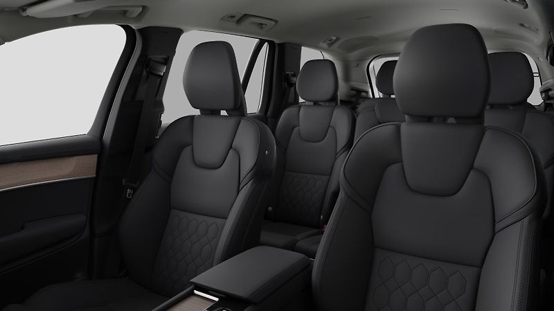 Volvo XC90 (2026) T8 AWD PLUS BRIGHT - fotka 11 z 15