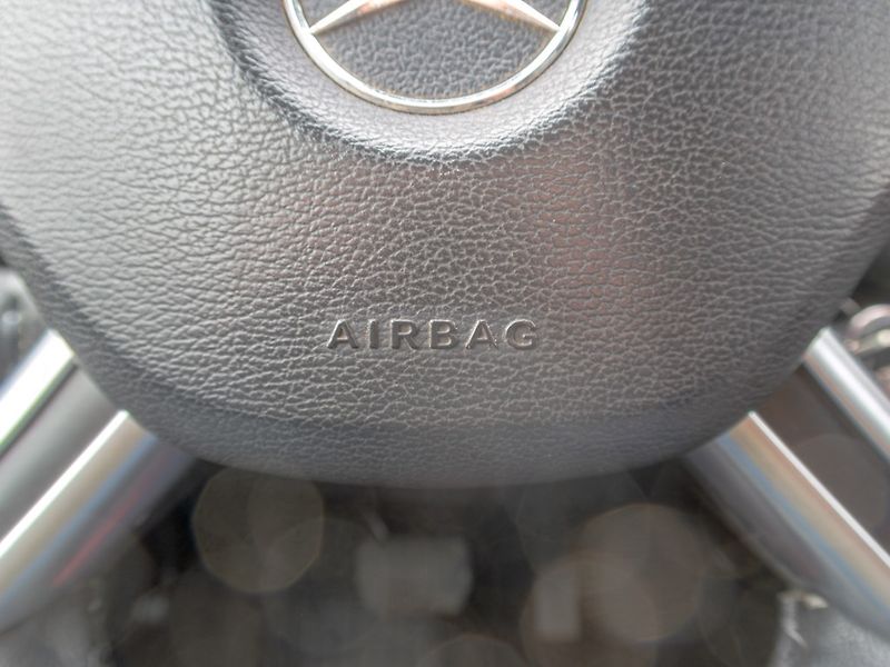 Mercedes-Benz Třídy M (2006) 350D 165KW 4Matic – KŮŽE - fotka 26 z 40
