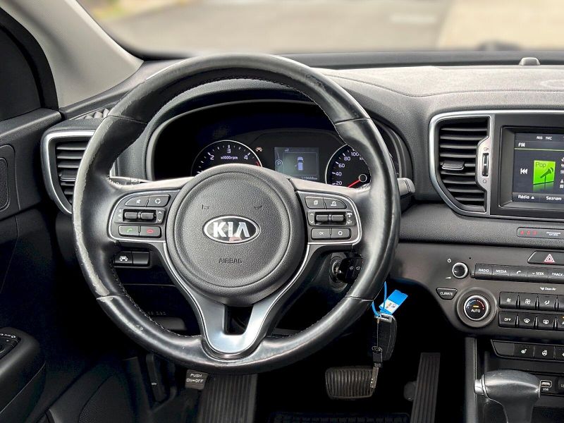 Kia Sportage (2016) 2.0 CRDi 4x4 - fotka 19 z 28