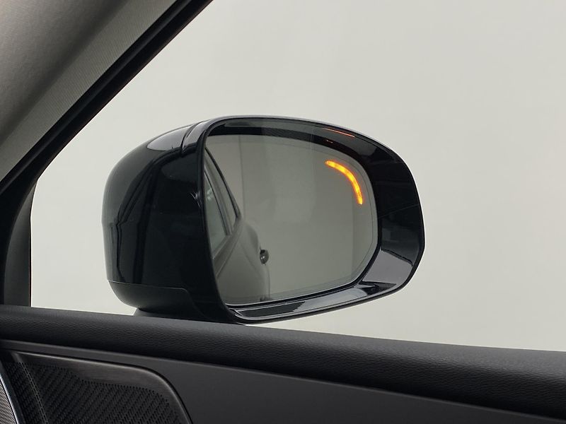 Volvo XC60 B5 AWD DARK PLUS REZERVACE - fotka 35 z 57