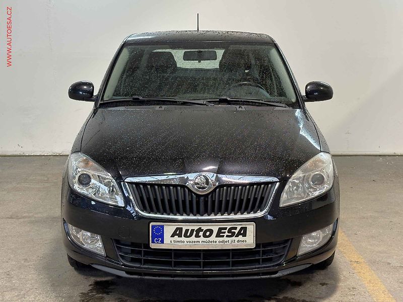 Škoda Fabia (2011) 1.6 TDI, autoAC - fotka 2 z 13
