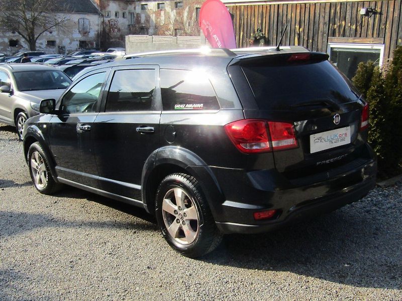 Fiat Freemont (2013) 2.0 JTD 100kW  7 MÍST - fotka 5 z 42