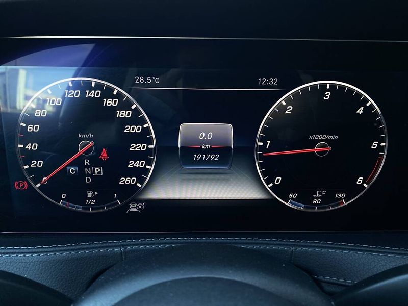 Mercedes-Benz Třídy S (2017) S 350 d 4M - fotka 16 z 29