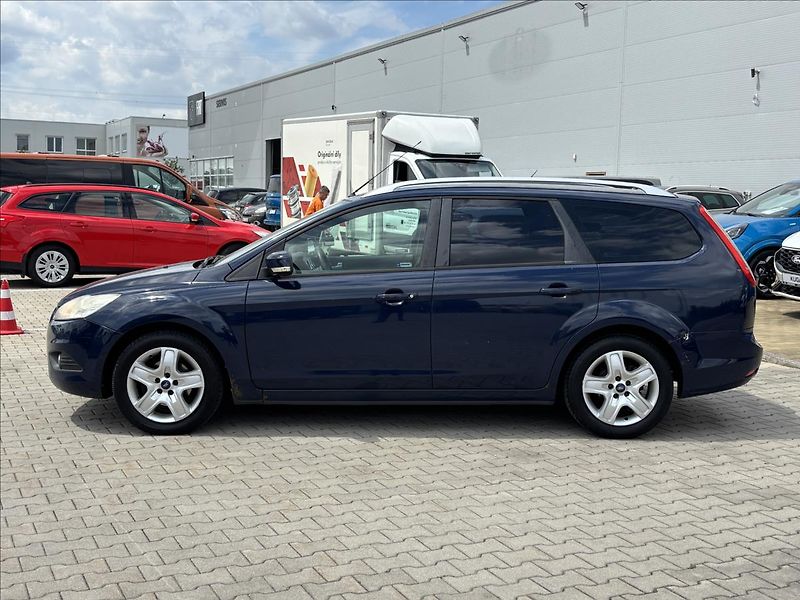 Ford Focus 1,6 TDCi 66kW - fotka 2 z 19
