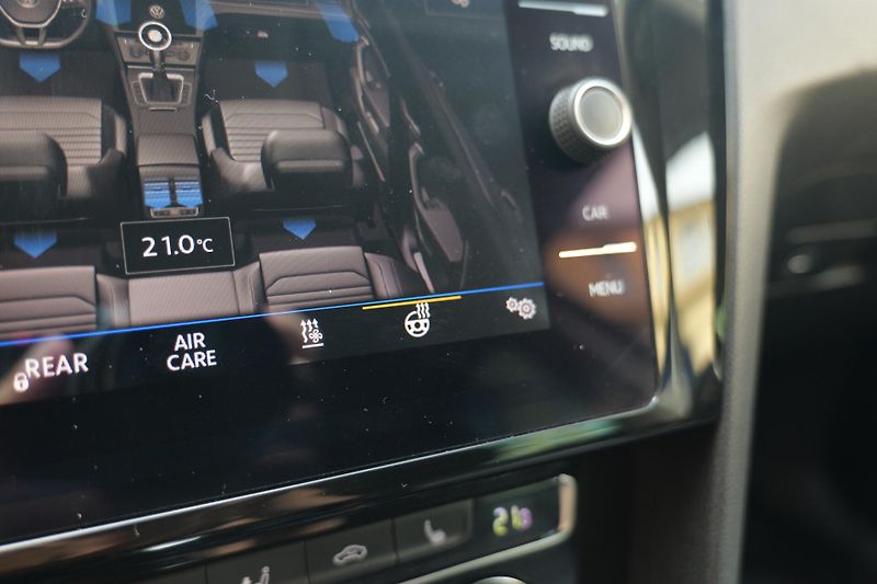 Volkswagen Passat 162kW Alltrack DCC NezTop 360 - fotka 35 z 42