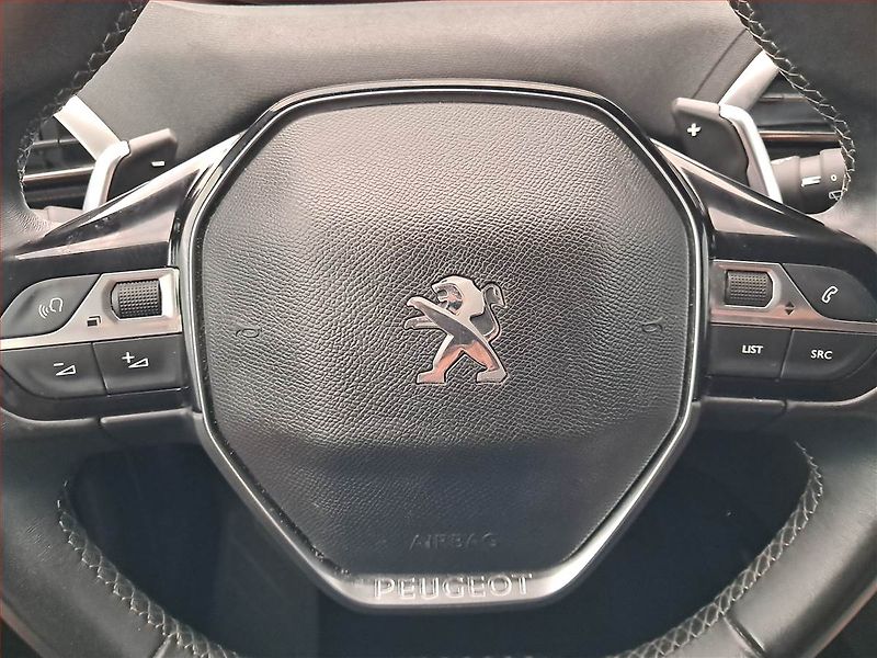 Peugeot 5008 (2023) PureTech 130 - fotka 19 z 22