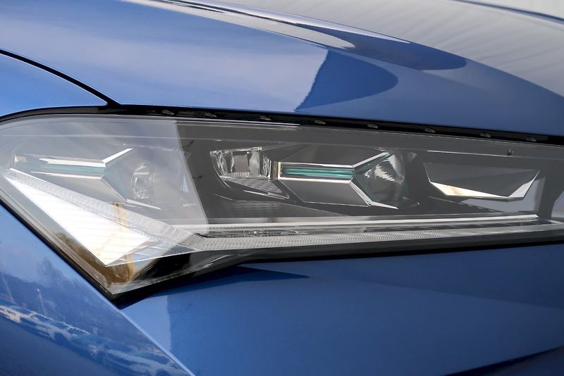 Škoda Superb (2025) Combi SportLine 1,5TSi/150kW D - fotka 25 z 32