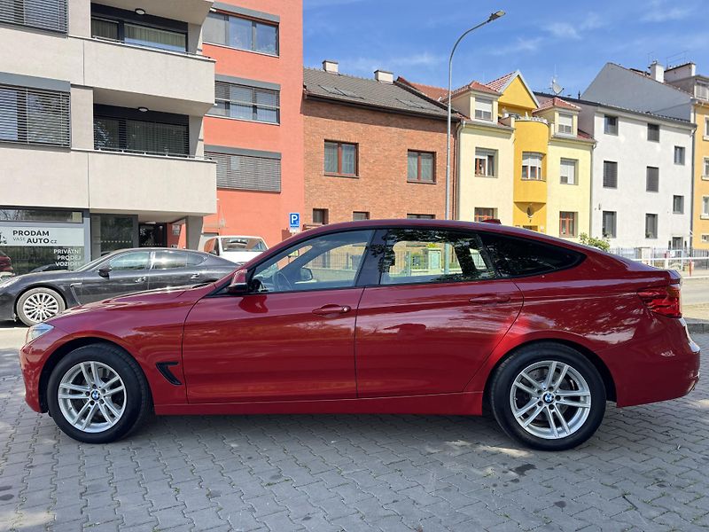 BMW Řada 3 330 GT panorama | kůže  - fotka 4 z 22