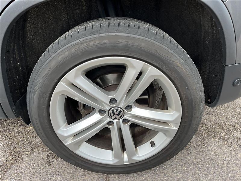 Volkswagen Tiguan 2,0 TDi ROZVODY KLIMA 2xKOLA - fotka 38 z 48