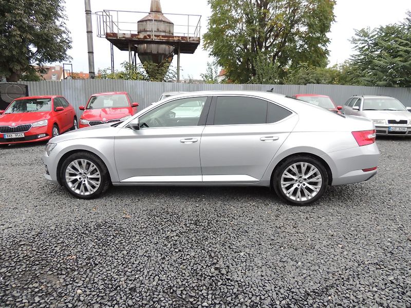 Škoda Superb (2020) 2.0TDi,110kw,Style,webasto,ČR - fotka 6 z 39