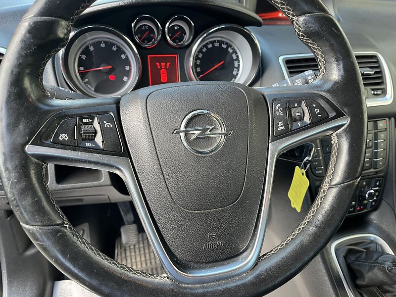 Opel Meriva (2015) PĚKNÝ STAV i CENA - fotka 15 z 39