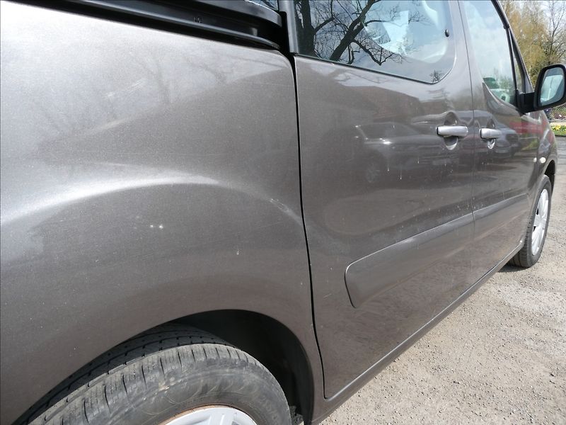 Citroën Berlingo 1,6 HDi 73kW MULTISPACE, závěs - fotka 13 z 37