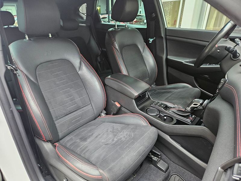 Hyundai Tucson 2,0D N-Line Premium,4x4, 1.maj - fotka 33 z 44
