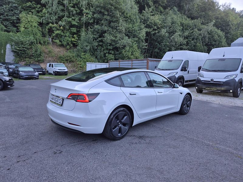 Tesla Model 3 STANDART RANGE 239w SOH 96,5% - fotka 5 z 48