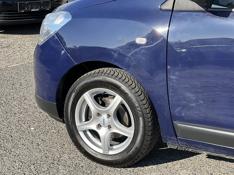 Dacia Lodgy 1.6i LPG 7MÍST TAŽNÉ - fotka 36 z 38
