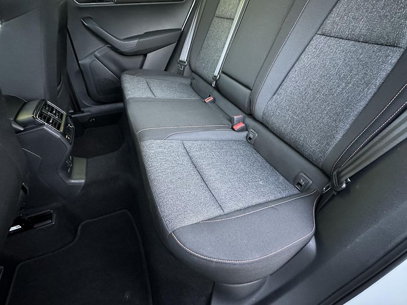 Škoda Karoq (2022) CLEVER 2.0TDI/110kW *DSG* 4x4  - fotka 30 z 42