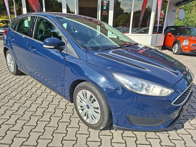Ford Focus (2016) 1.0EB 74kW TREND -NOVÉ V ČR - fotka 1 z 26