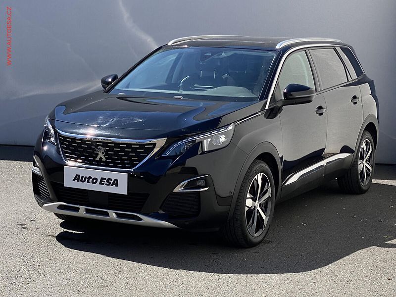 Peugeot 5008 (2018) 1.2PT, Allure, +ALU, panor - fotka 3 z 19