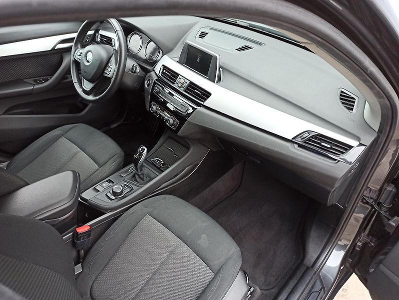 BMW X1 sDRIVE 20i 141kW ČR  - fotka 15 z 28