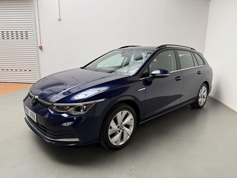 Volkswagen Golf 1.5 TSI EVO 110kW mHEV Style D - fotka 2 z 13