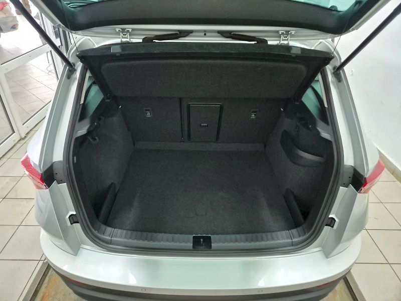 Škoda Karoq (2024) Ambition 1.5TSi 110kW 6°manuál - fotka 14 z 25
