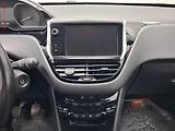 Peugeot 2008 (2017) 1.6HDi, 1.maj,ČR, Allure - náhled 12