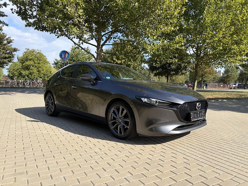 Mazda 3 2.0 Skyactiv-G Mild-Hybrid  - fotka 14 z 30