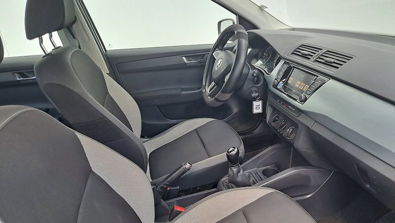 Škoda Fabia (2018) Combi Ambition 1,4 TDI 66 kW - fotka 15 z 23