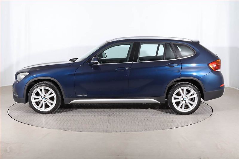 BMW X1 (2013) xDrive18d, 4X4, Automat - fotka 3 z 19