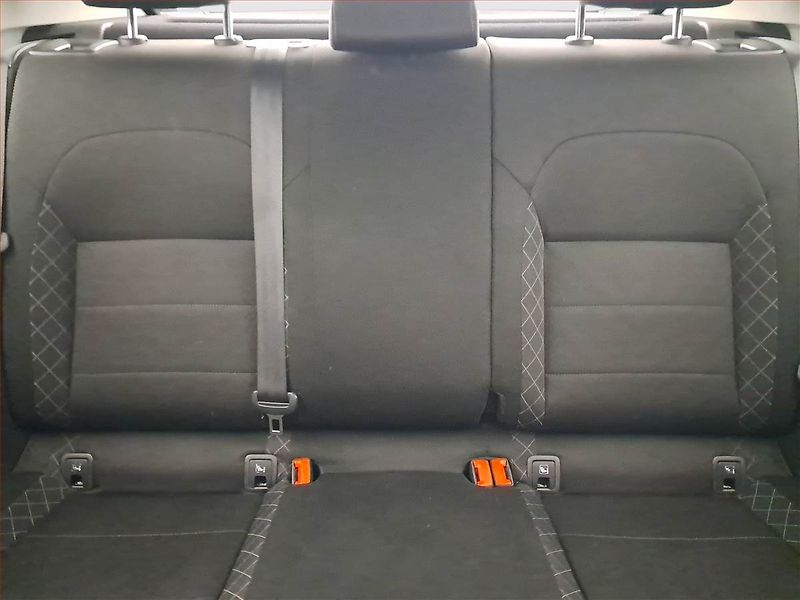 Škoda Superb (2015) 1.6 TDI, Tempomat - fotka 10 z 15