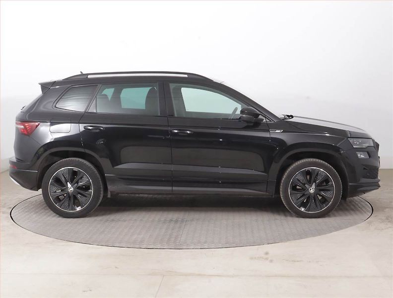 Škoda Karoq (2023) Sportline 1.5 TSI - fotka 6 z 16