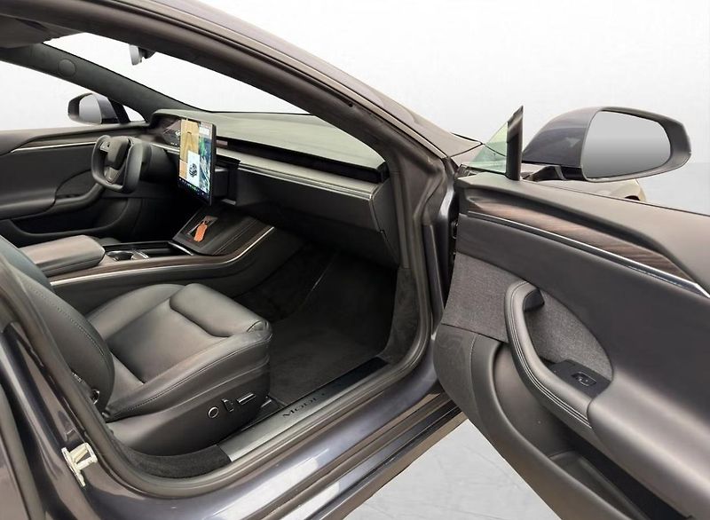 Tesla Model S LR AWD Kam Vzduch Yoke Pano. - fotka 27 z 36
