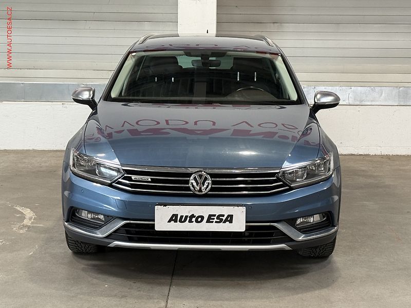 Volkswagen Passat (2016) 2.0TDi 4x4, ČR, Alltrack - fotka 2 z 26