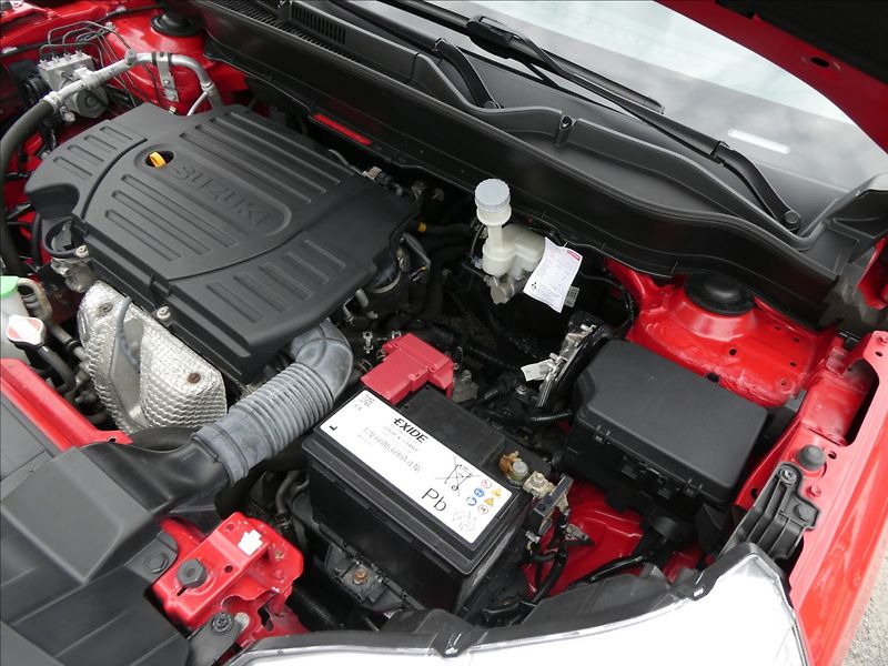 Suzuki Vitara 1,6 VVTi AUTOMAT,serviska,závě - fotka 41 z 50