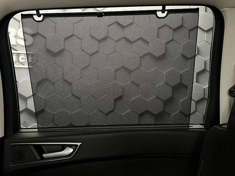 Ford Galaxy 2.5 HEV TITANIUM 7 míst - fotka 47 z 70