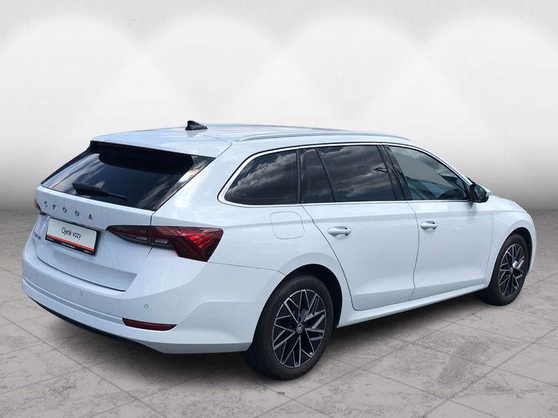 Škoda Octavia COMBI 2.0 TDi STYLE - fotka 2 z 30