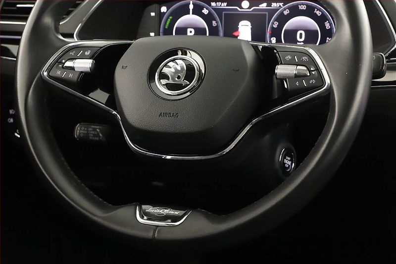 Škoda Superb (2021) Laurin&Klement iV 1.4 TSI PHEV - fotka 8 z 26